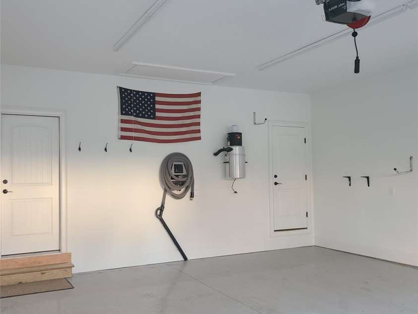 171 Shenandoah Loop, Troutman, NC 28166.  MLS# CAR4283740, YatesRealty ID 29636. Garage