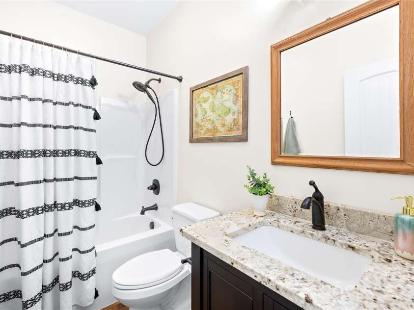 171 Shenandoah Loop, Troutman, NC 28166.  MLS# CAR4283740, YatesRealty ID 29636. Hall bathroom