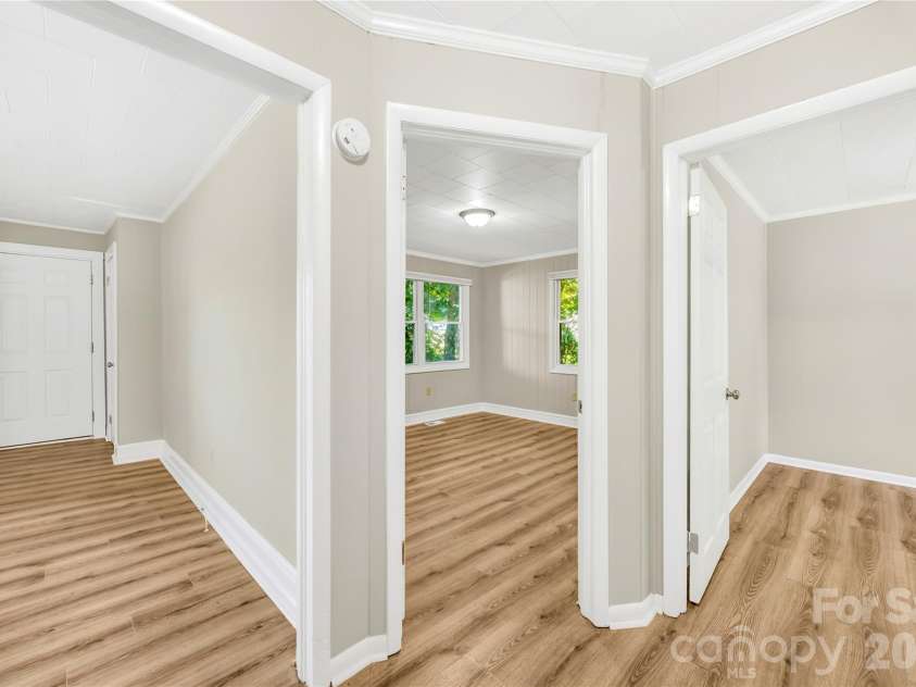 3635 2nd Avenue, Hickory, NC 28602.  MLS# CAR4388752, YatesRealty ID 29636. 