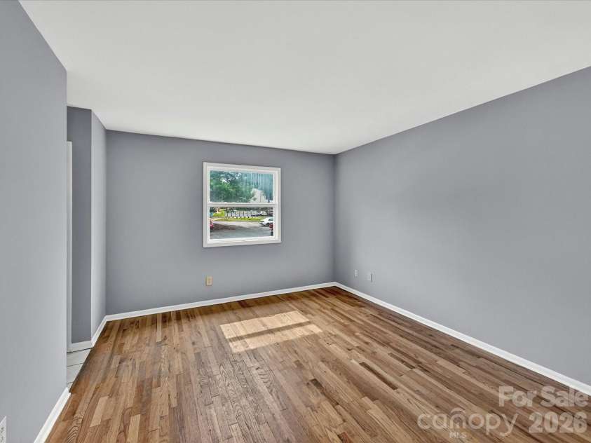 7924 Shady Oak Trail, Charlotte, NC 28210.  MLS# CAR4384519, YatesRealty ID 29637. Primary bedroom