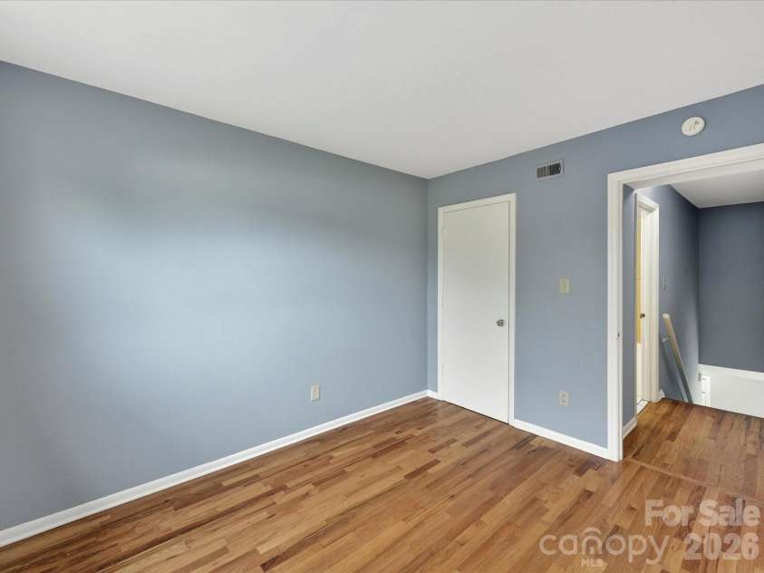 7924 Shady Oak Trail, Charlotte, NC 28210.  MLS# CAR4384519, YatesRealty ID 29637. Third bedroom