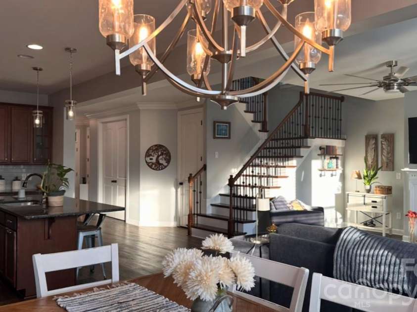 117 Fielding Street, Mount Holly, NC 28120.  MLS# CAR4390438, YatesRealty ID 29638. Breakfast Nook