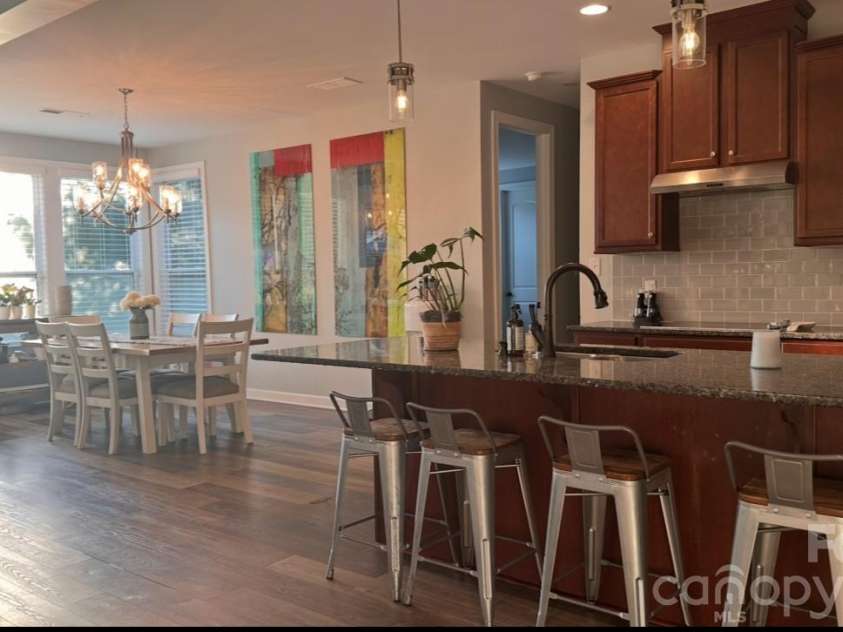 117 Fielding Street, Mount Holly, NC 28120.  MLS# CAR4390438, YatesRealty ID 29638. Eat in Kitchen