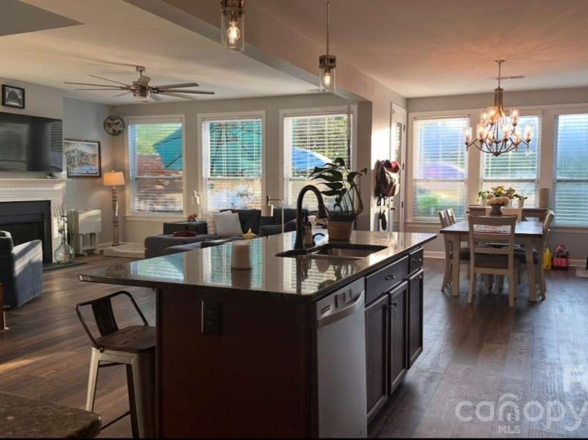 117 Fielding Street, Mount Holly, NC 28120.  MLS# CAR4390438, YatesRealty ID 29638. Open Concept
