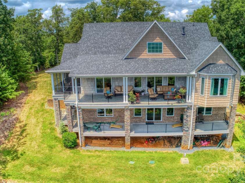 950 Sierra Trace Road, Denton, NC 27239.  MLS# CAR4286961, YatesRealty ID 29639. 