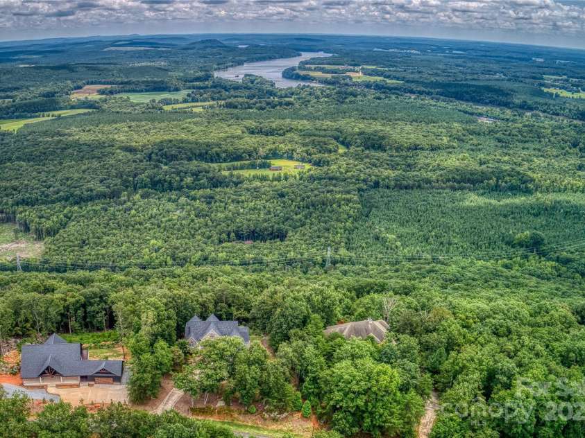 950 Sierra Trace Road, Denton, NC 27239.  MLS# CAR4286961, YatesRealty ID 29639. 