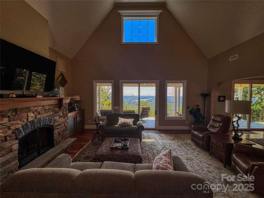 950 Sierra Trace Road, Denton, NC 27239.  MLS# CAR4286961, YatesRealty ID 29639. 