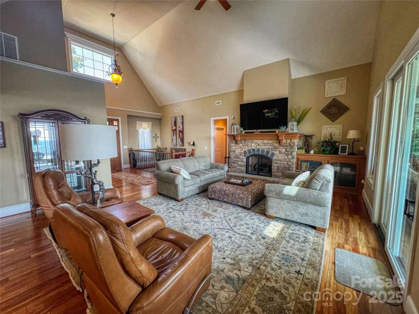 950 Sierra Trace Road, Denton, NC 27239.  MLS# CAR4286961, YatesRealty ID 29639. 