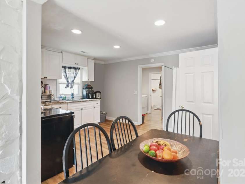 402 Boyd Street, Gastonia, NC 28052.  MLS# CAR4235578, YatesRealty ID 2964. 