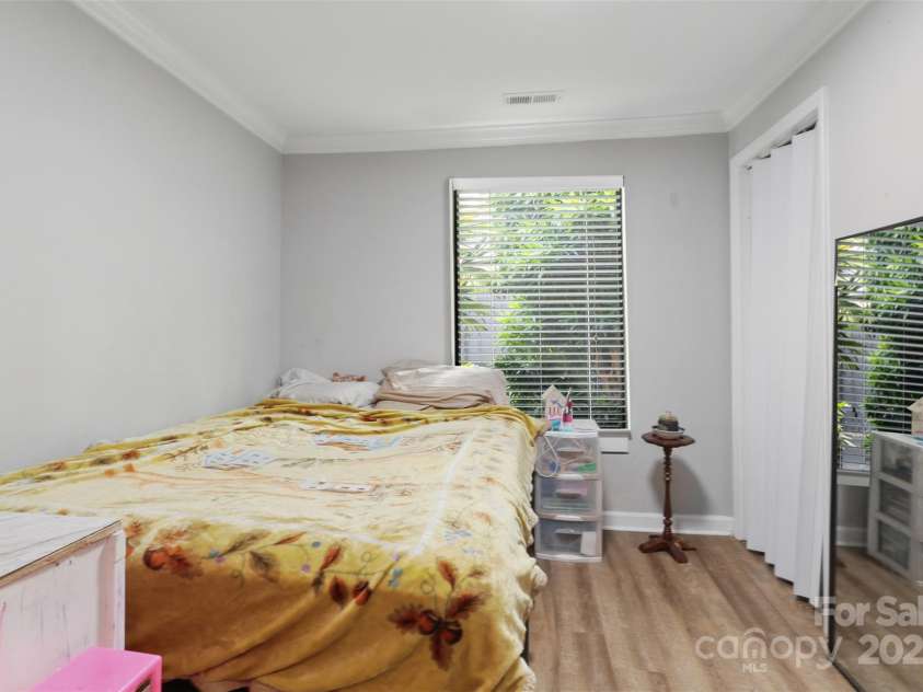 402 Boyd Street, Gastonia, NC 28052.  MLS# CAR4235578, YatesRealty ID 2964. Bedroom #1