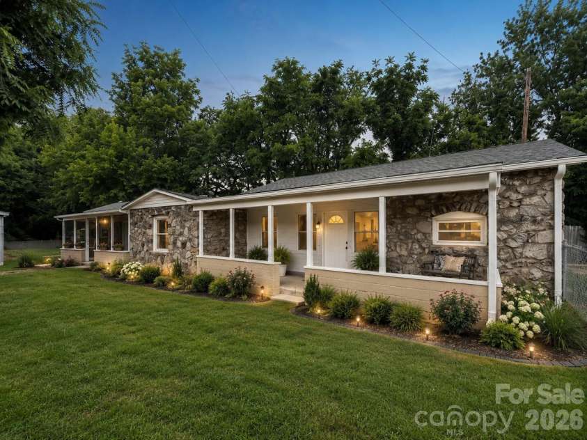 492 Riverbend Street, Waynesville, NC 28786.  MLS# CAR4388344, YatesRealty ID 29640. Exterior Virtually Staged