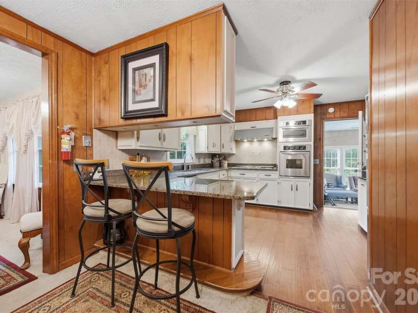 9121 NC 181 Highway, Newland, NC 28657.  MLS# CAR4389600, YatesRealty ID 29641. 