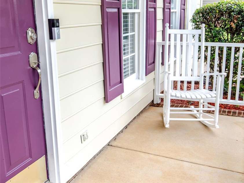 7427 Crestside Lane, Charlotte, NC 28227.  MLS# CAR4288080, YatesRealty ID 29642. 