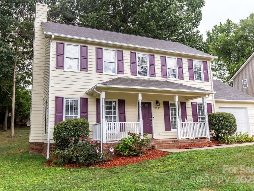 7427 Crestside Lane, Charlotte, NC 28227.  MLS# CAR4288080, YatesRealty ID 29642. 