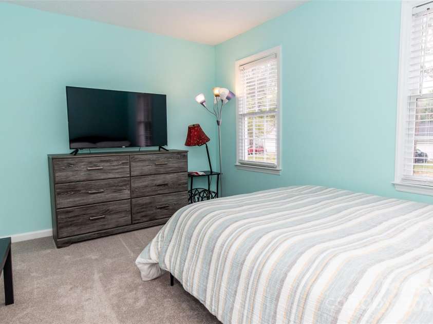 7427 Crestside Lane, Charlotte, NC 28227.  MLS# CAR4288080, YatesRealty ID 29642. 