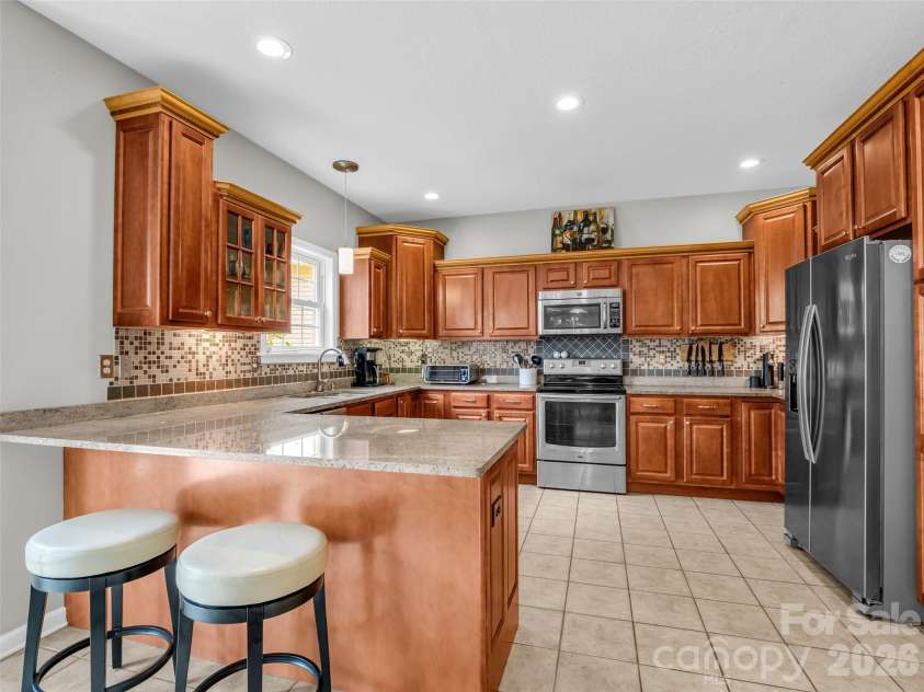 99 Driftstone Circle, Arden, NC 28704.  MLS# CAR4392391, YatesRealty ID 29642. 