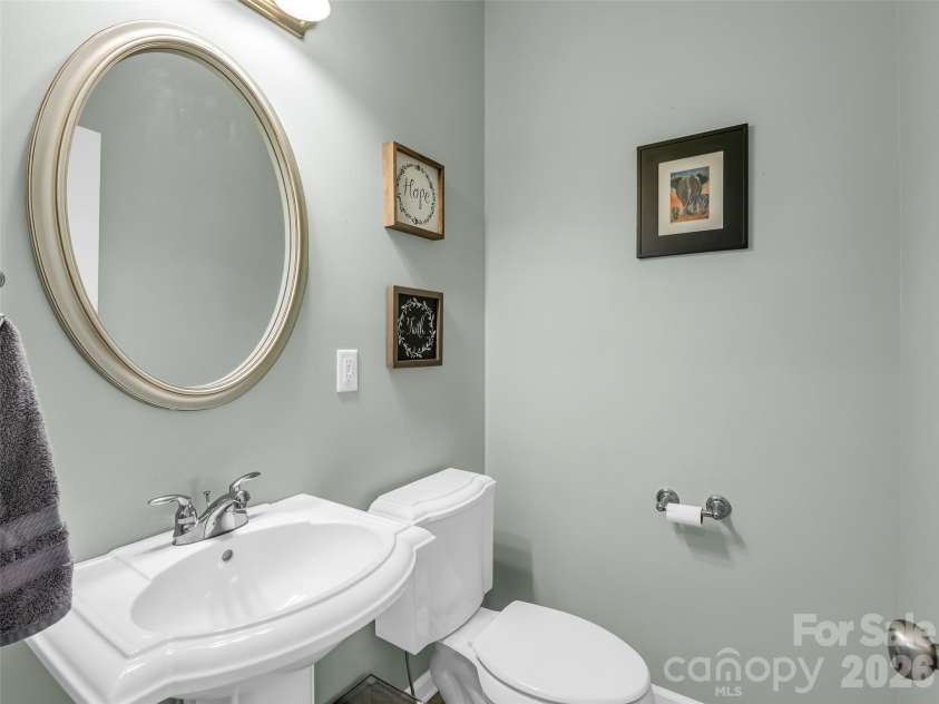 99 Driftstone Circle, Arden, NC 28704.  MLS# CAR4392391, YatesRealty ID 29642. 