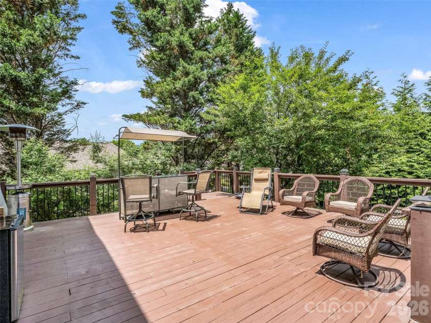 99 Driftstone Circle, Arden, NC 28704.  MLS# CAR4392391, YatesRealty ID 29642. 
