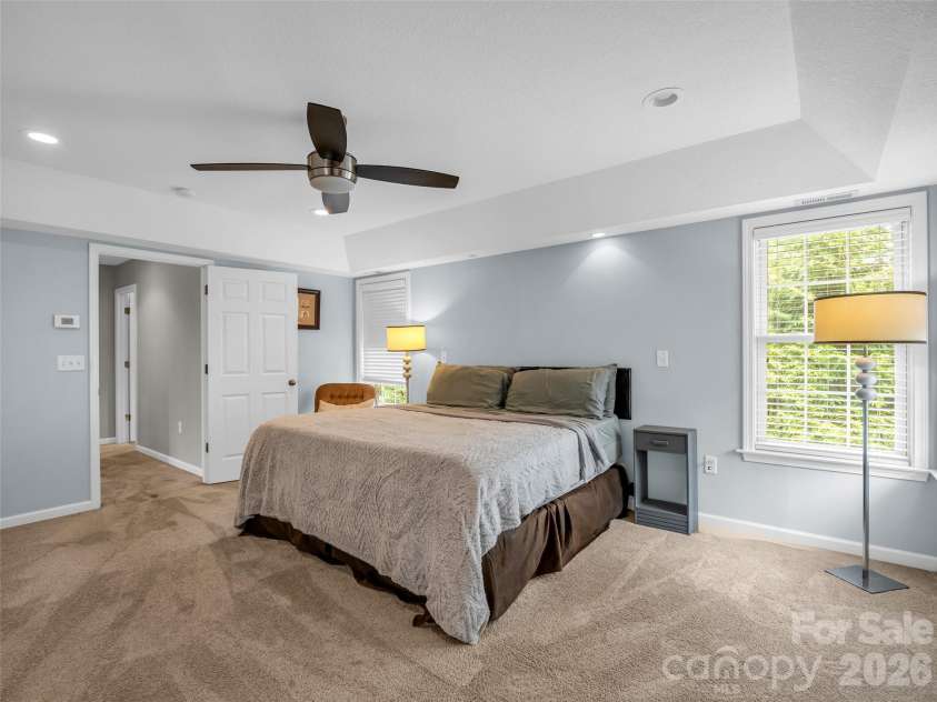 99 Driftstone Circle, Arden, NC 28704.  MLS# CAR4392391, YatesRealty ID 29642. 