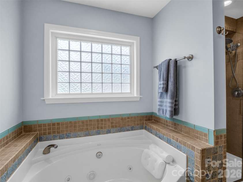 99 Driftstone Circle, Arden, NC 28704.  MLS# CAR4392391, YatesRealty ID 29642. 
