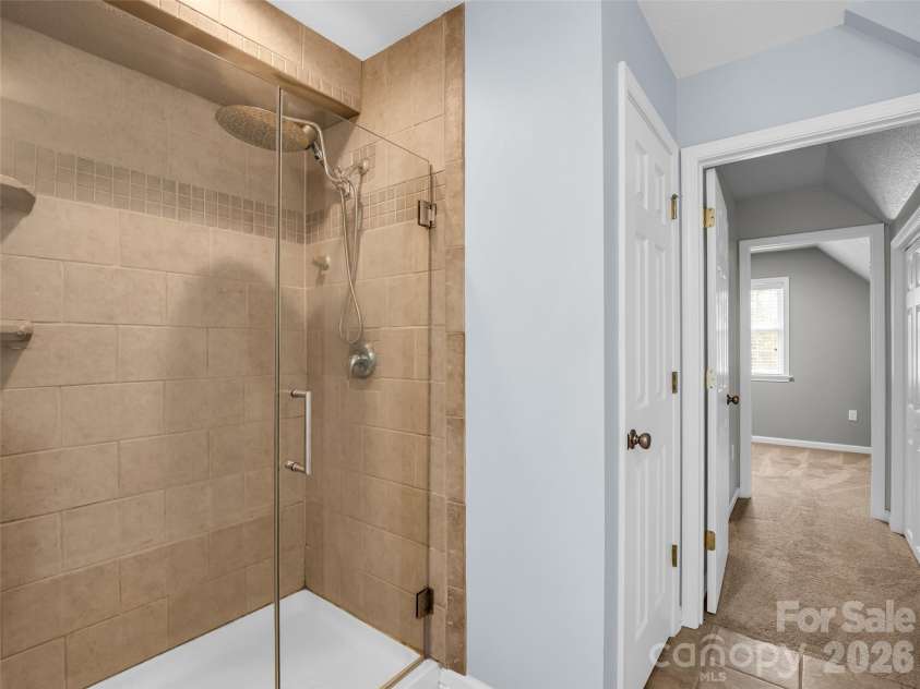 99 Driftstone Circle, Arden, NC 28704.  MLS# CAR4392391, YatesRealty ID 29642. 