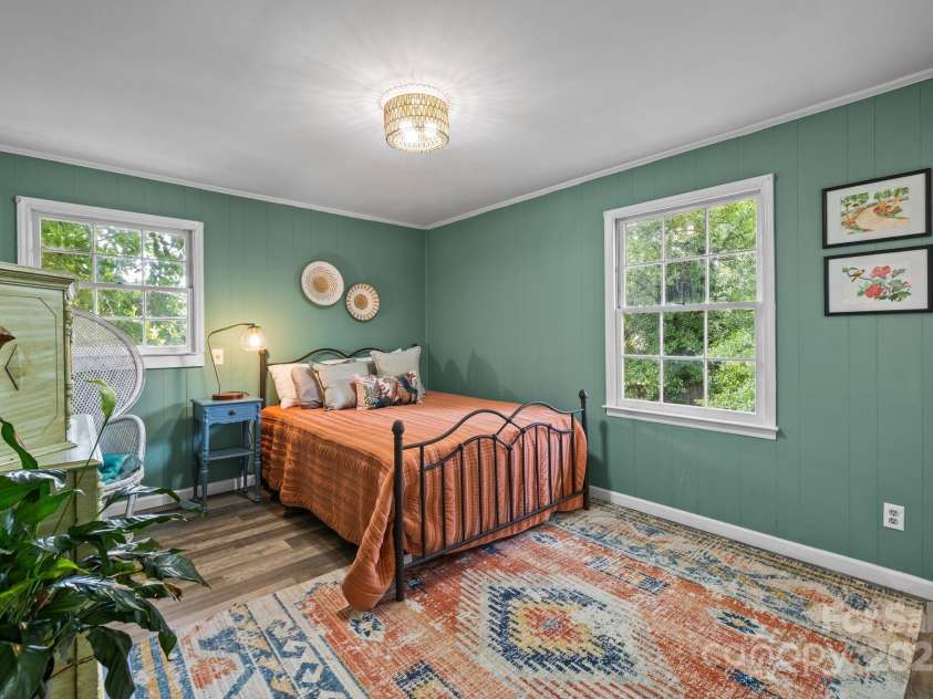 1109 Balthis Drive, Gastonia, NC 28054.  MLS# CAR4288083, YatesRealty ID 29643. 