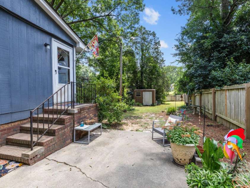 1109 Balthis Drive, Gastonia, NC 28054.  MLS# CAR4288083, YatesRealty ID 29643. 