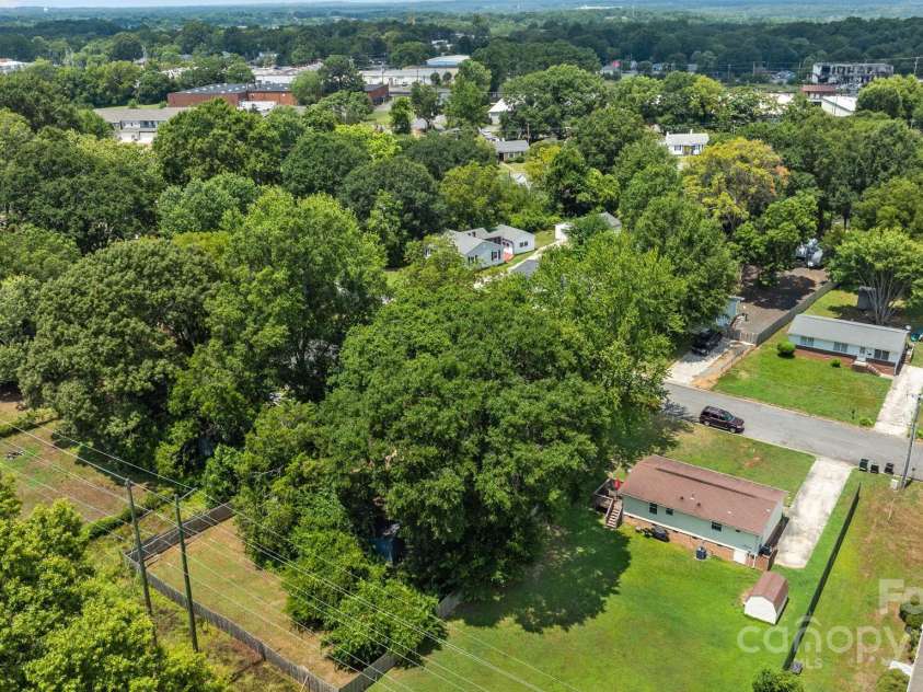 1109 Balthis Drive, Gastonia, NC 28054.  MLS# CAR4288083, YatesRealty ID 29643. 