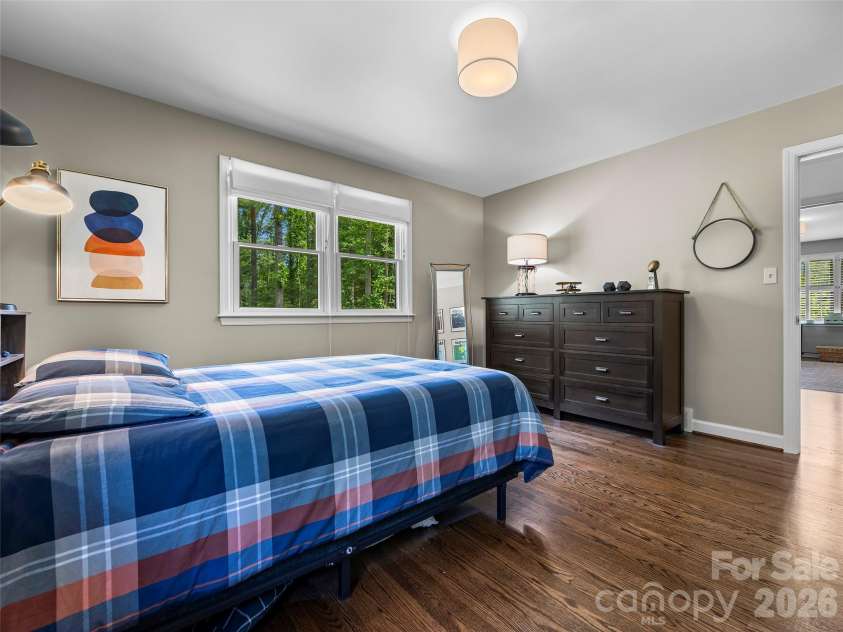 423 Vanderbilt Road, Asheville, NC 28803.  MLS# CAR4387571, YatesRealty ID 29643. 