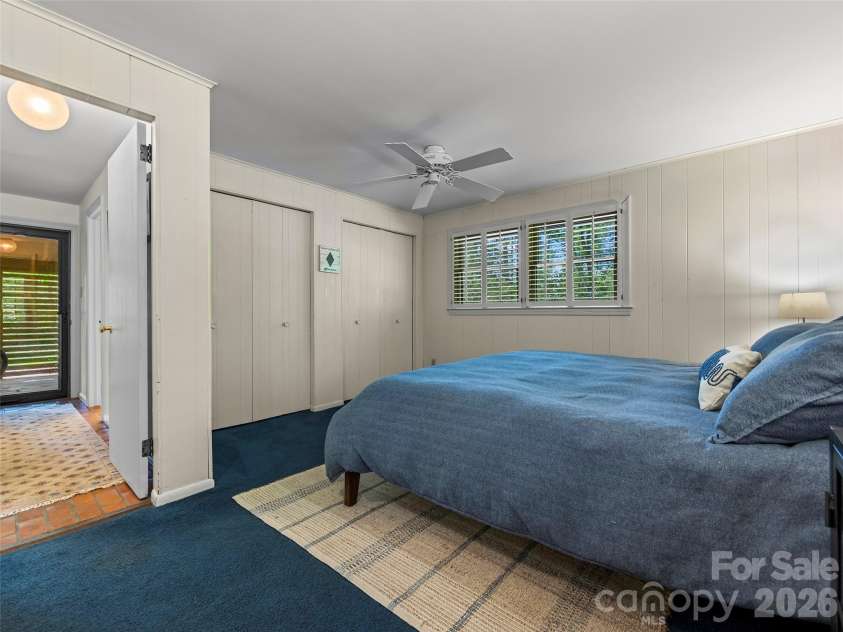 423 Vanderbilt Road, Asheville, NC 28803.  MLS# CAR4387571, YatesRealty ID 29643. 