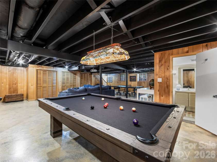 423 Vanderbilt Road, Asheville, NC 28803.  MLS# CAR4387571, YatesRealty ID 29643. 