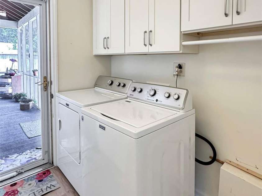 3245 15th Street, Hickory, NC 28601.  MLS# CAR4282798, YatesRealty ID 29644. 