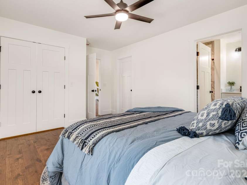 607 Silkwood Drive, Canton, NC 28716.  MLS# CAR4283110, YatesRealty ID 29645. Primary Bedroom