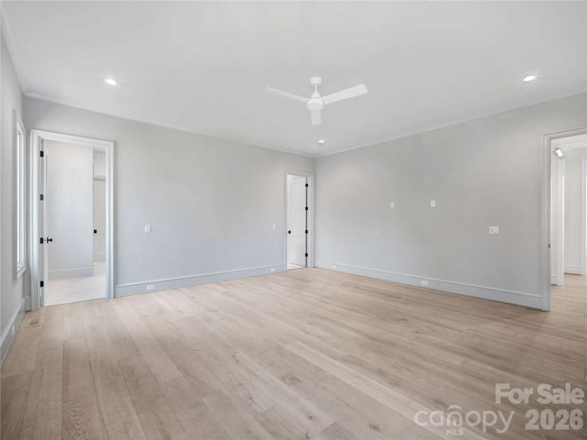 1650 Maryland Avenue, Charlotte, NC 28209.  MLS# CAR4335339, YatesRealty ID 2965. Photograph for representation of build and quality of finishes.