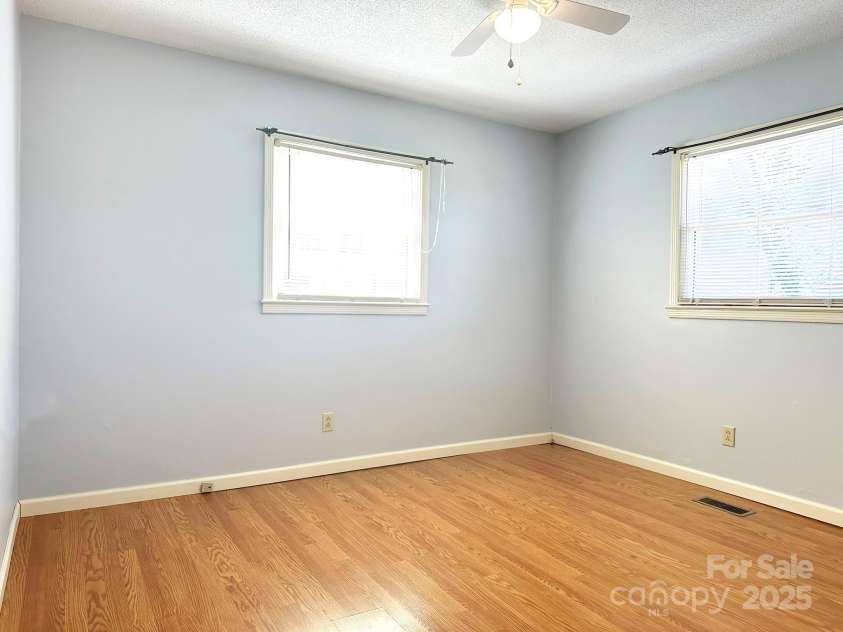 3157 28th Street, Hickory, NC 28601.  MLS# CAR4238656, YatesRealty ID 2965. 