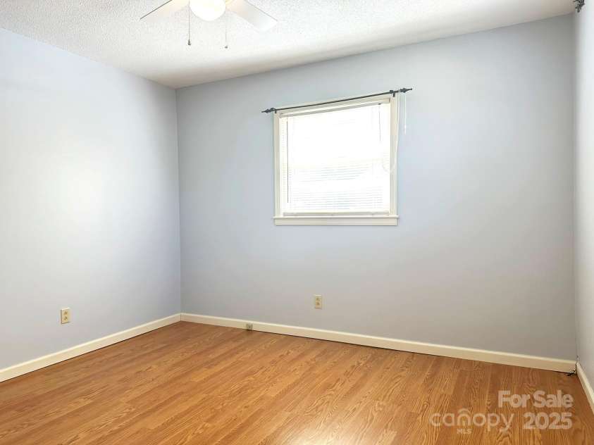 3157 28th Street, Hickory, NC 28601.  MLS# CAR4317082, YatesRealty ID 2965. 