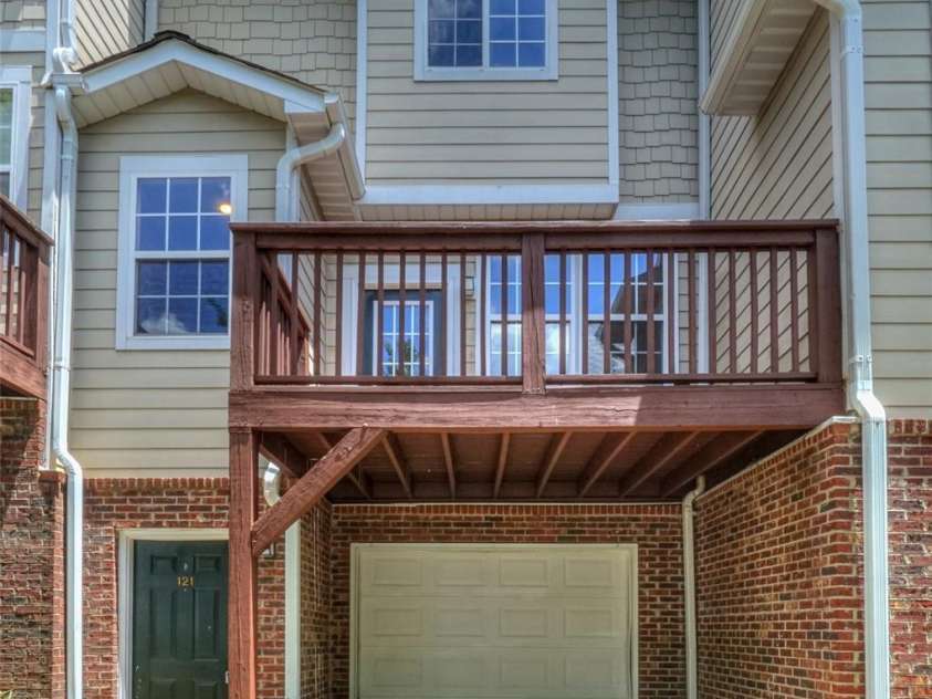 121 High Ridge Road, Mooresville, NC 28117.  MLS# CAR4261127, YatesRealty ID 29650. 