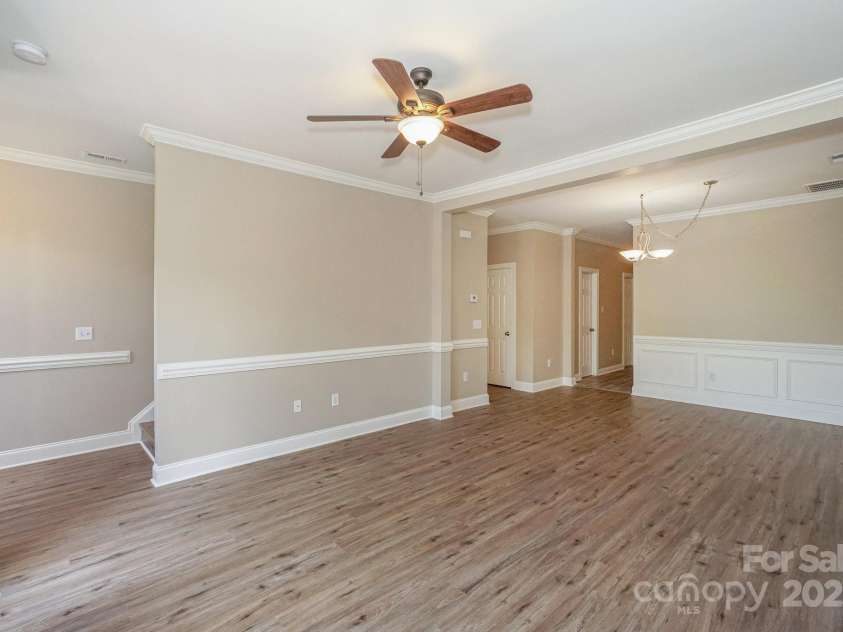 121 High Ridge Road, Mooresville, NC 28117.  MLS# CAR4261127, YatesRealty ID 29650. 
