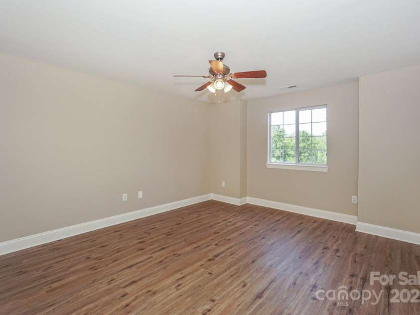 121 High Ridge Road, Mooresville, NC 28117.  MLS# CAR4261127, YatesRealty ID 29650. 