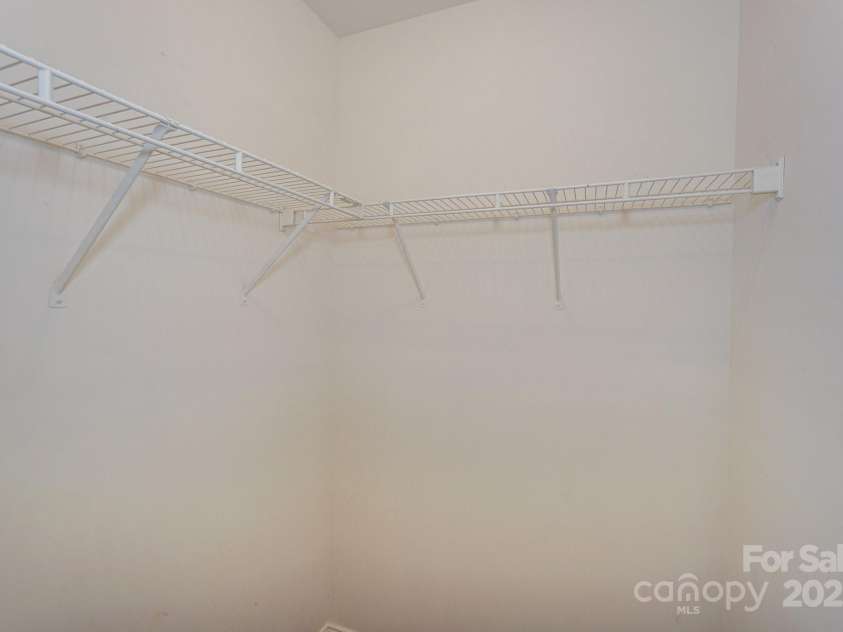 121 High Ridge Road, Mooresville, NC 28117.  MLS# CAR4261127, YatesRealty ID 29650. 