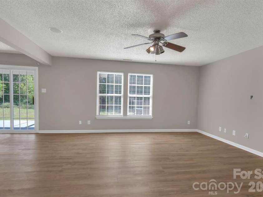 128 Longlea Drive, Clover, SC 29710.  MLS# CAR4369138, YatesRealty ID 29650. 
