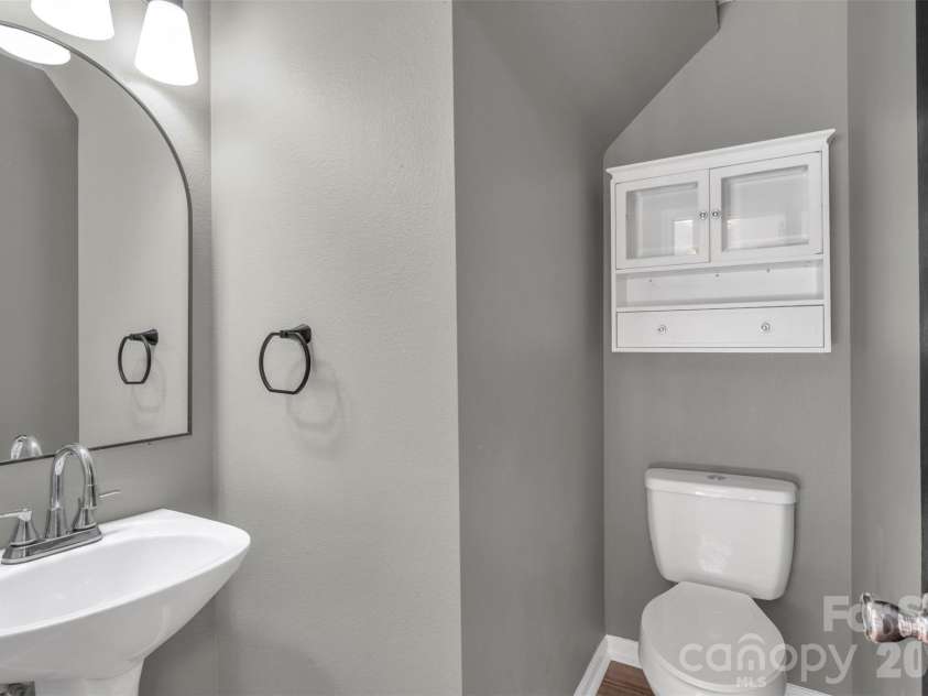128 Longlea Drive, Clover, SC 29710.  MLS# CAR4369138, YatesRealty ID 29650. 