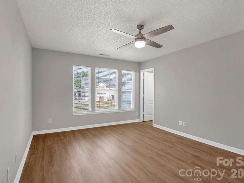 128 Longlea Drive, Clover, SC 29710.  MLS# CAR4369138, YatesRealty ID 29650. 