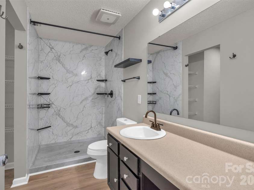 128 Longlea Drive, Clover, SC 29710.  MLS# CAR4369138, YatesRealty ID 29650. 