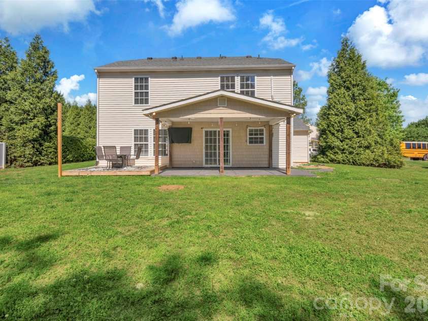 128 Longlea Drive, Clover, SC 29710.  MLS# CAR4369138, YatesRealty ID 29650. 