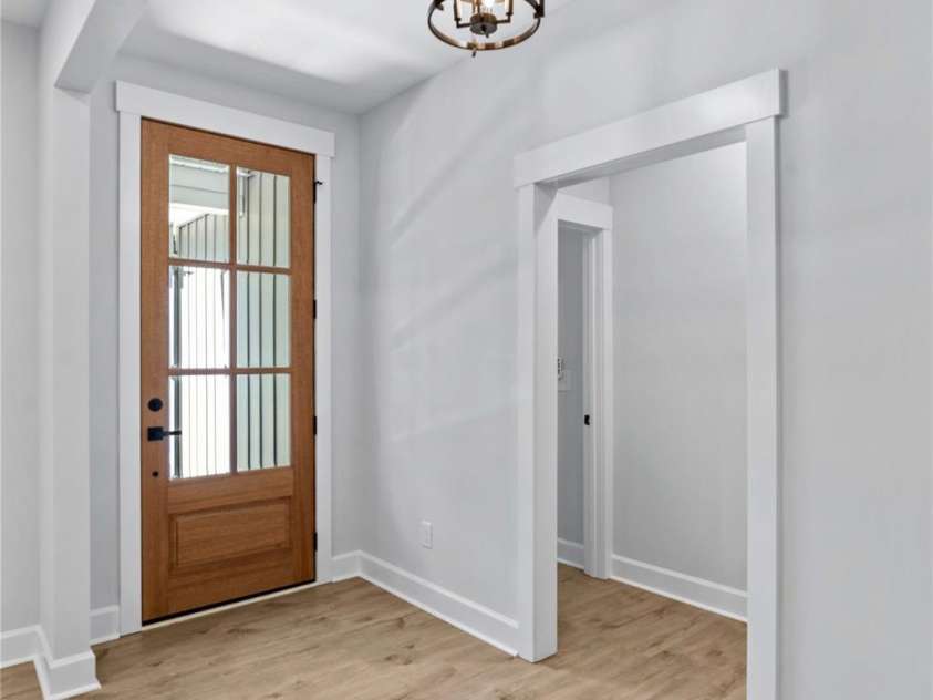 1065 Shawnee Trail, China Grove, NC 28023.  MLS# CAR4391383, YatesRealty ID 29651. Entry foyer