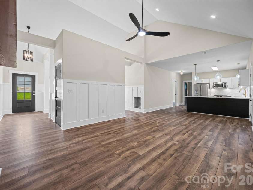 925 Loganberry Lane, York, SC 29745.  MLS# CAR4391387, YatesRealty ID 29653. 