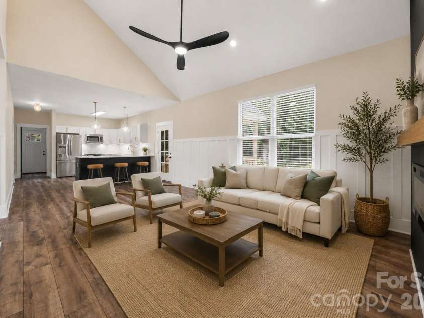 925 Loganberry Lane, York, SC 29745.  MLS# CAR4391387, YatesRealty ID 29653. 