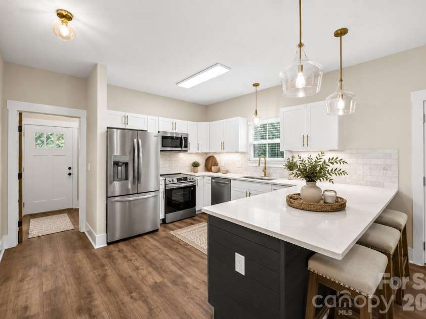 925 Loganberry Lane, York, SC 29745.  MLS# CAR4391387, YatesRealty ID 29653. 