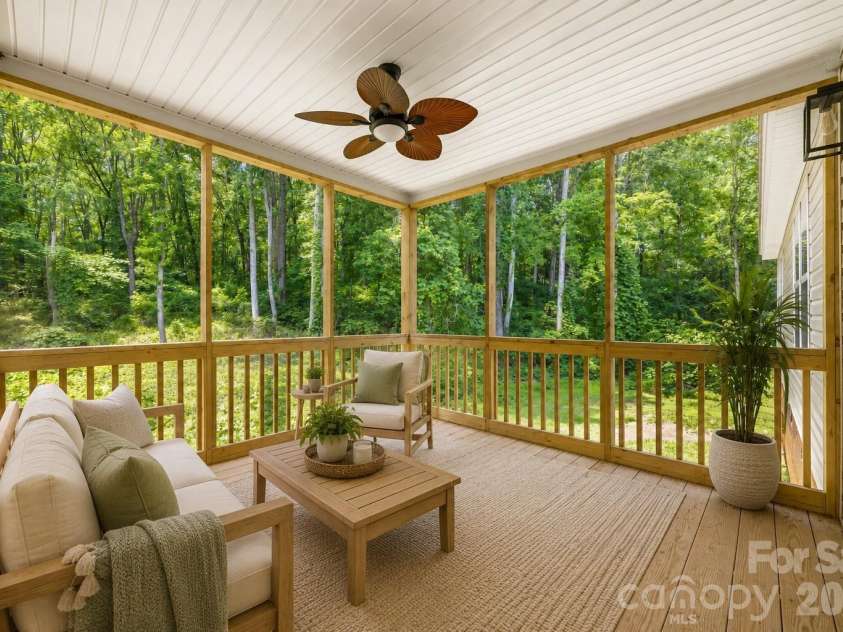 925 Loganberry Lane, York, SC 29745.  MLS# CAR4391387, YatesRealty ID 29653. 
